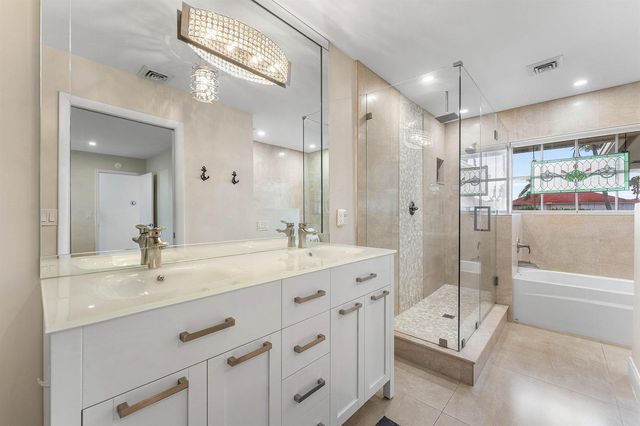 362 Yorktowne Circle, Atlantis, FL 33462