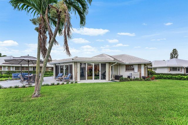 362 Yorktowne Circle, Atlantis, FL 33462