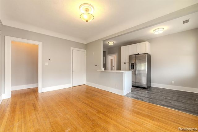 605 W Hudson Avenue, Royal Oak, MI 48067