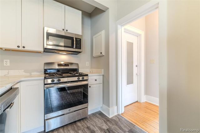 605 W Hudson Avenue, Royal Oak, MI 48067