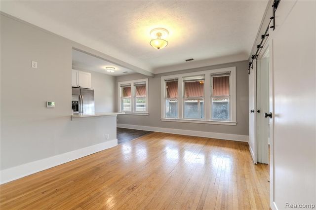 605 W Hudson Avenue, Royal Oak, MI 48067