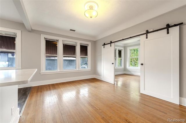 605 W Hudson Avenue, Royal Oak, MI 48067