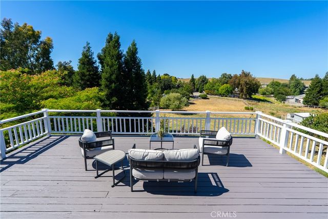 164 Helgren Court, Templeton, CA 93465