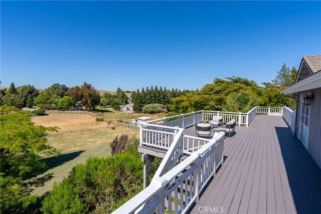 164 Helgren Court, Templeton, CA 93465