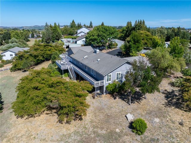 164 Helgren Court, Templeton, CA 93465