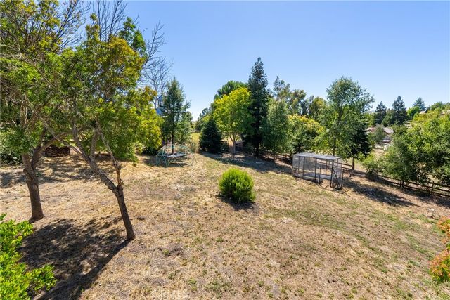 164 Helgren Court, Templeton, CA 93465