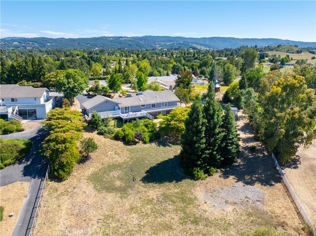 164 Helgren Court, Templeton, CA 93465