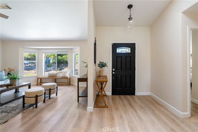 164 Helgren Court, Templeton, CA 93465