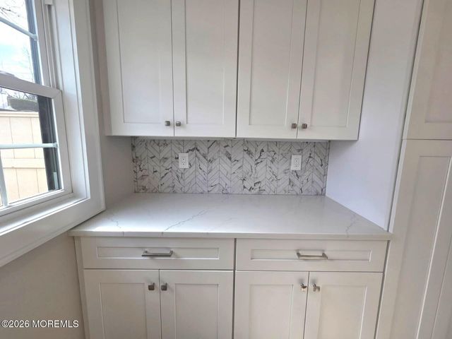 92 Village Green Way, Hazlet, NJ 07730