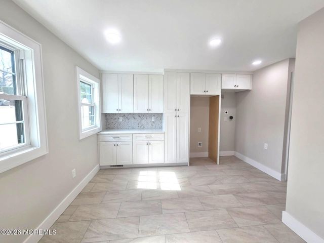 92 Village Green Way, Hazlet, NJ 07730