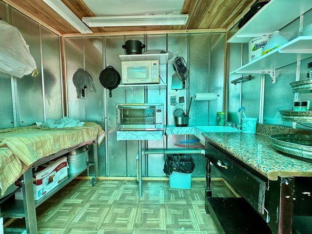 1108 E 21st St, Colorado City, TX 79512