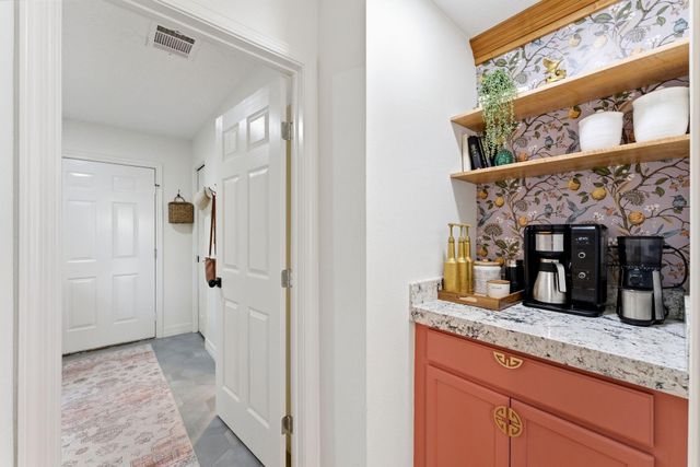 1125 River Road, Montgomery, TX 77356