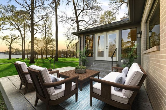 1125 River Road, Montgomery, TX 77356