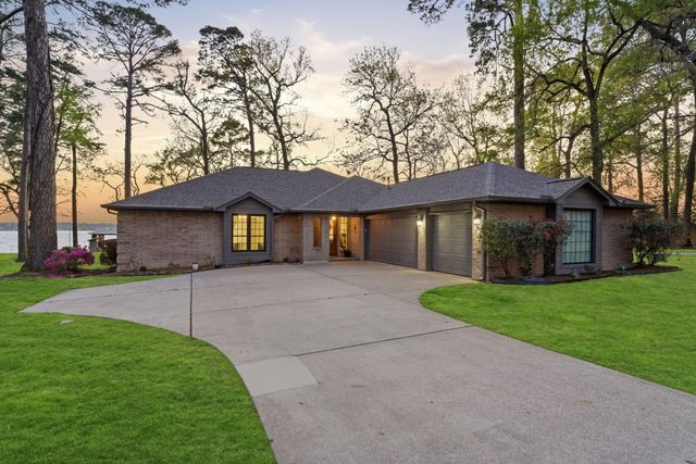 1125 River Road, Montgomery, TX 77356