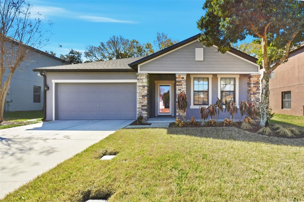 2572 VINEYARD CIRCLE, Sanford, FL 32771