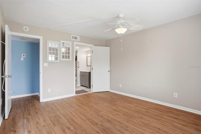 11201 122ND AVENUE N 143, Largo, FL 33778