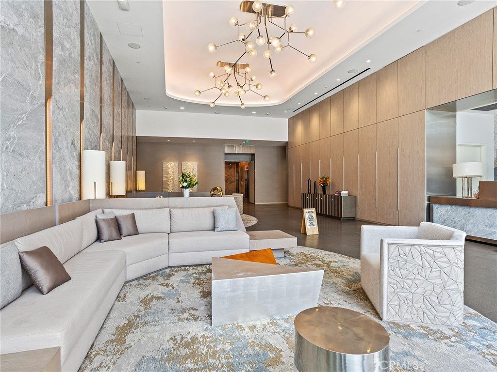 Image 34 of property listing at 877 Francisco Street 4106, Los Angeles, CA 90017