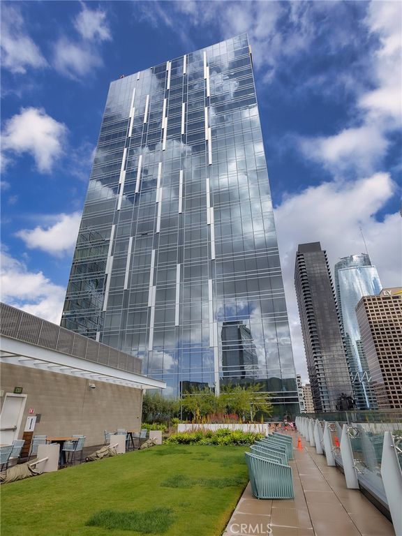 Image 47 of property listing at 877 Francisco Street 4106, Los Angeles, CA 90017