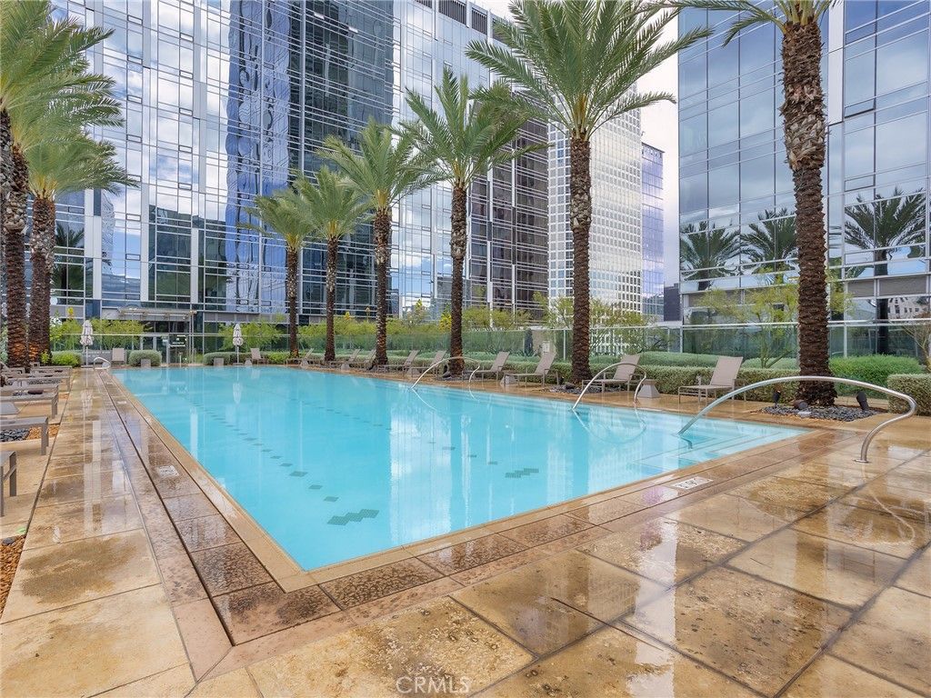 Image 51 of property listing at 877 Francisco Street 4106, Los Angeles, CA 90017