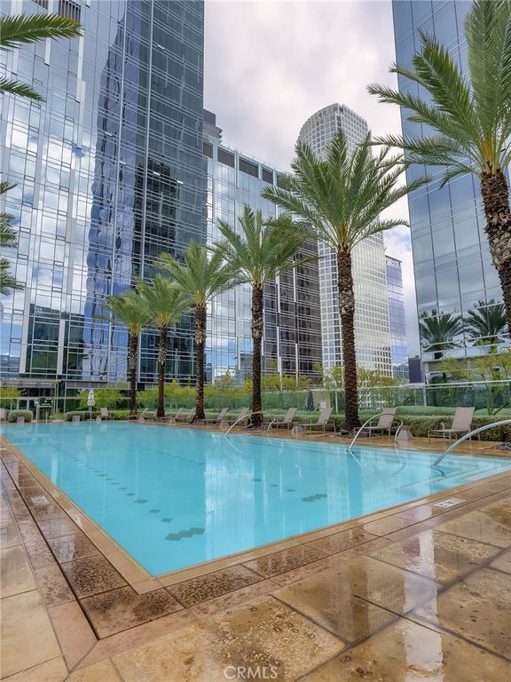 Image 52 of property listing at 877 Francisco Street 4106, Los Angeles, CA 90017