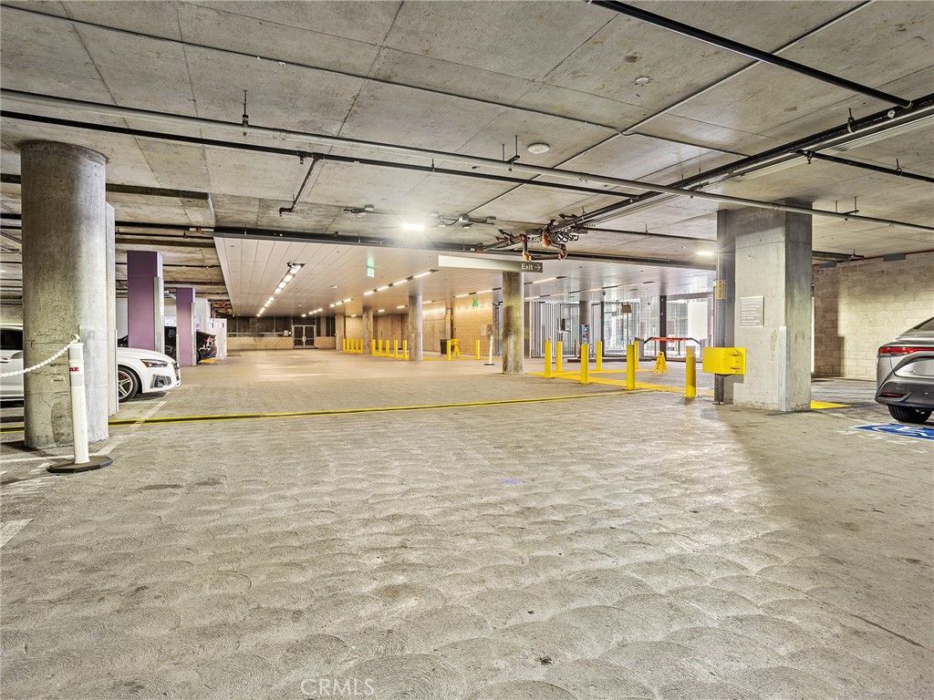 Image 58 of property listing at 877 Francisco Street 4106, Los Angeles, CA 90017