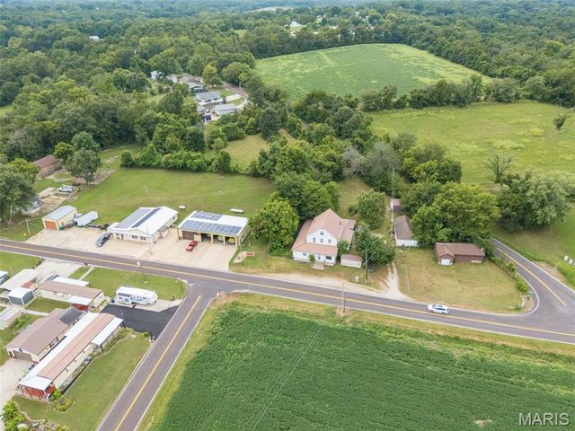 8985 Old Lemay Ferry Road, Hillsboro, MO 63050
