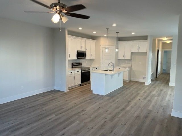 2190 Hospitality Ln, Murfreesboro, TN 37128