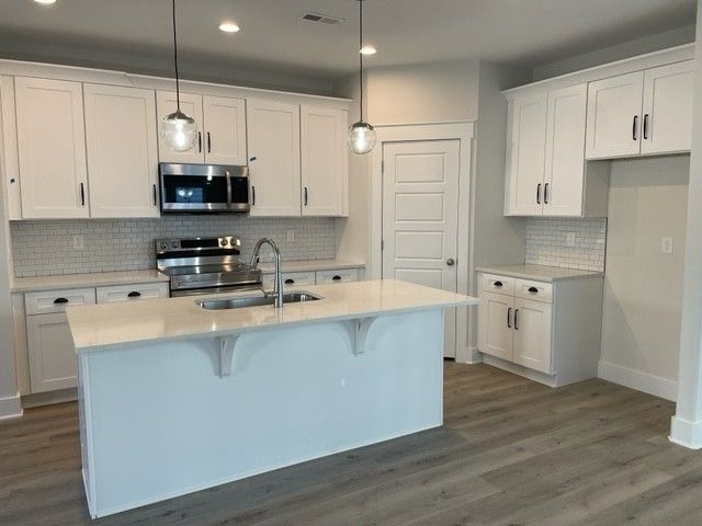 2190 Hospitality Ln, Murfreesboro, TN 37128