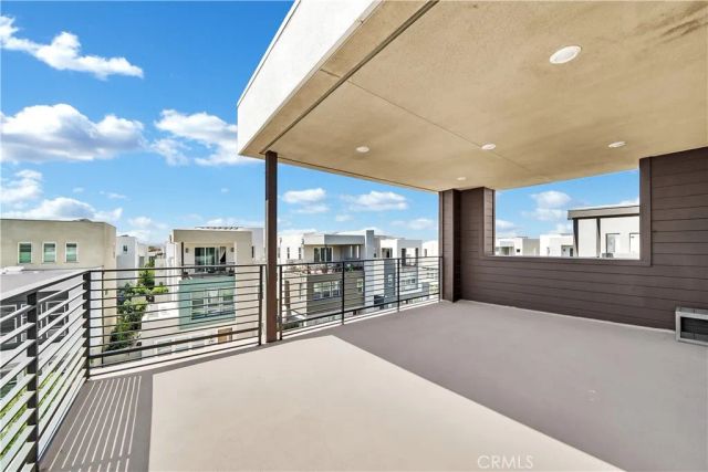 249 Chorus, Irvine, CA 92618