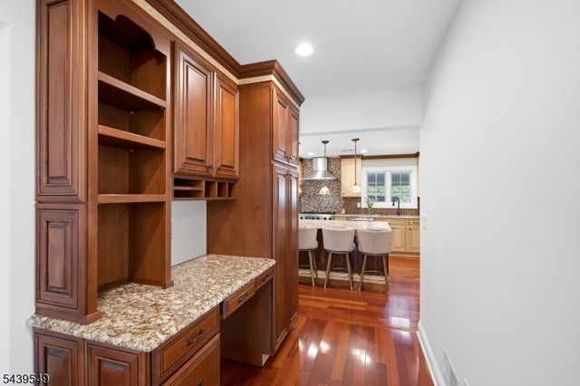 7 Cranford Avenue, Cranford Twp., NJ 07016