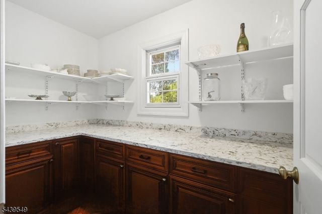 7 Cranford Avenue, Cranford Twp., NJ 07016