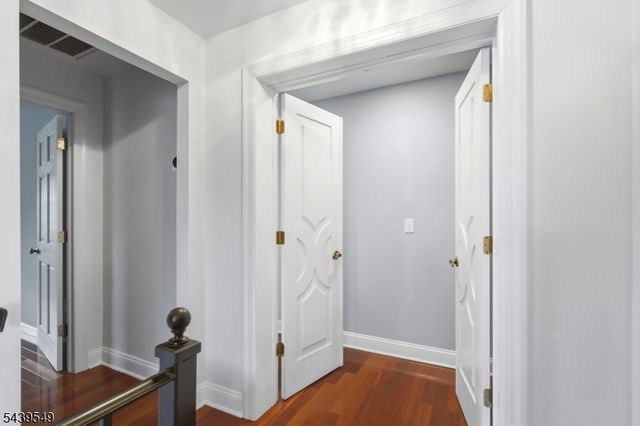 7 Cranford Avenue, Cranford Twp., NJ 07016