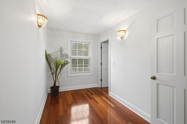 7 Cranford Avenue, Cranford Twp., NJ 07016