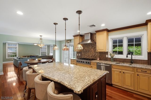 7 Cranford Avenue, Cranford Twp., NJ 07016