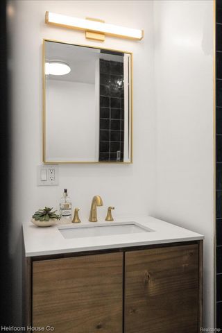 3240 Lawrence Street, Detroit, MI 48206