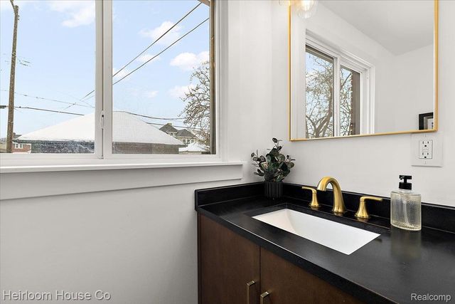 3240 Lawrence Street, Detroit, MI 48206