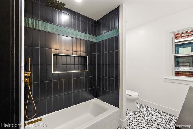 3240 Lawrence Street, Detroit, MI 48206