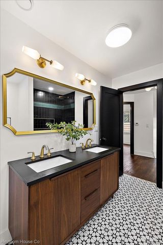 3240 Lawrence Street, Detroit, MI 48206