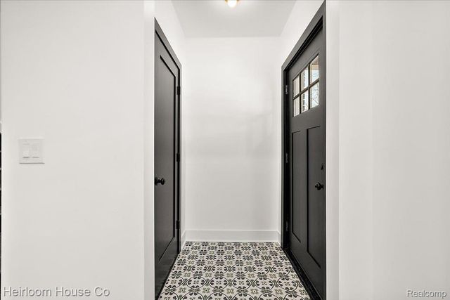 3240 Lawrence Street, Detroit, MI 48206