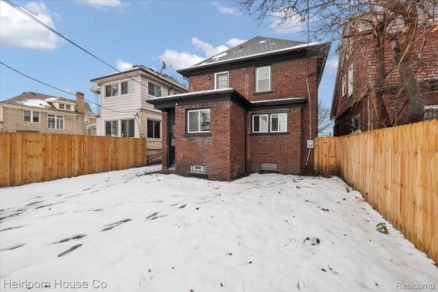 3240 Lawrence Street, Detroit, MI 48206