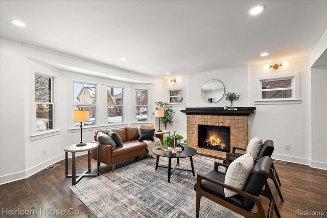 3240 Lawrence Street, Detroit, MI 48206