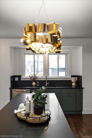 3240 Lawrence Street, Detroit, MI 48206