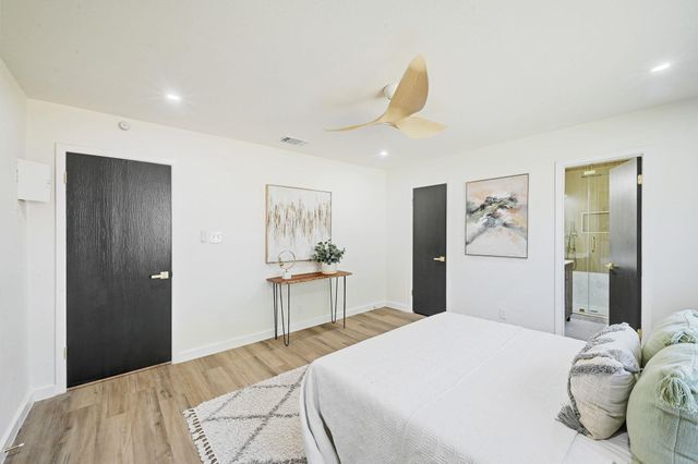 1306 Green Downs DR, Round Rock, TX 78664