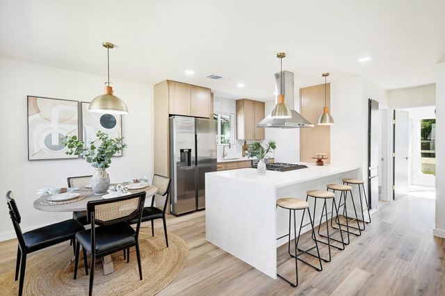 1306 Green Downs DR, Round Rock, TX 78664