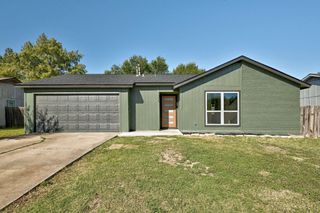 1306 Green Downs DR, Round Rock, TX 78664