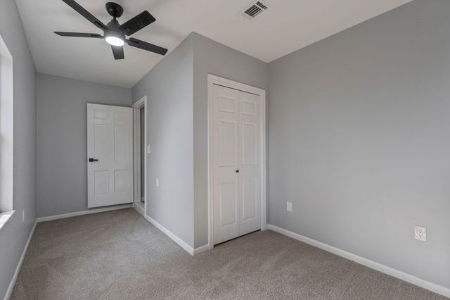 105 N Woodsway Street E, Conroe, TX 77301