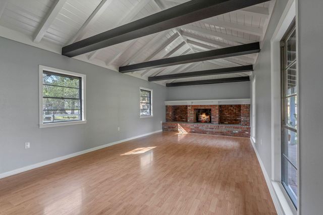 105 N Woodsway Street E, Conroe, TX 77301