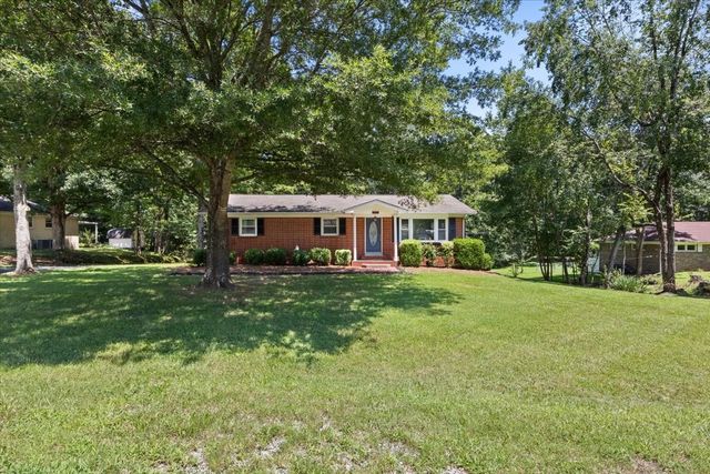 353 Powers Blvd, Waverly, TN 37185