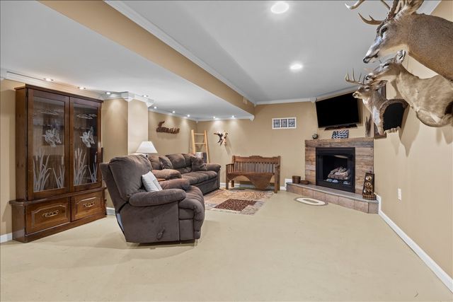 353 Powers Blvd, Waverly, TN 37185
