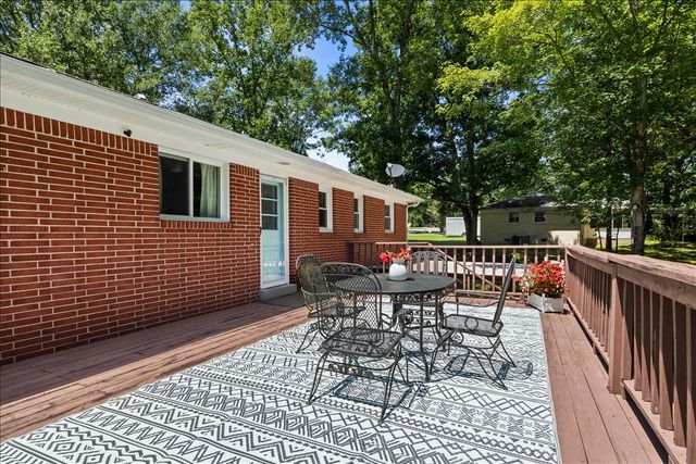 353 Powers Blvd, Waverly, TN 37185